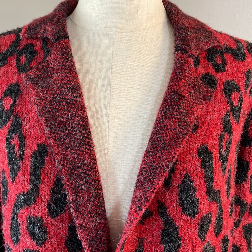 Joseph A Cheetah Red Black Open Front Collared Ca… - image 3